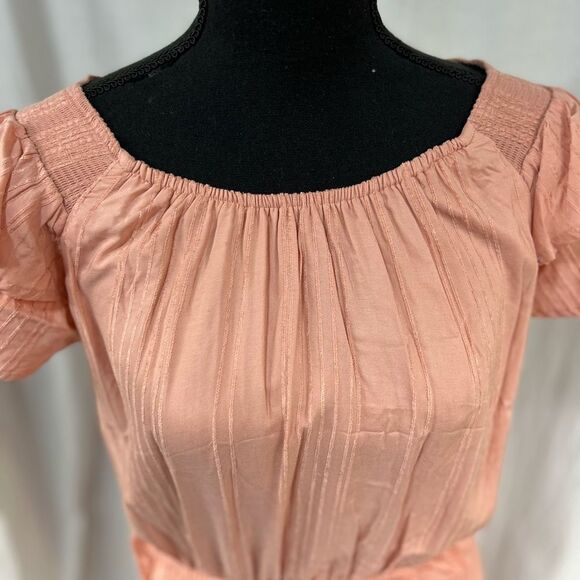 Elegant Pink Ruffle Dress - Picture 3 of 10